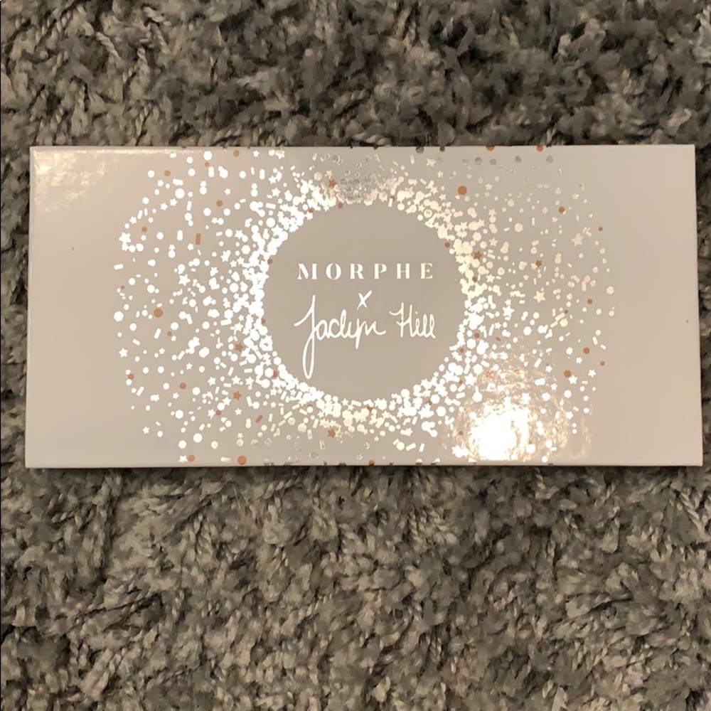 Jacklyn Hill Morphe Ring the Alarm